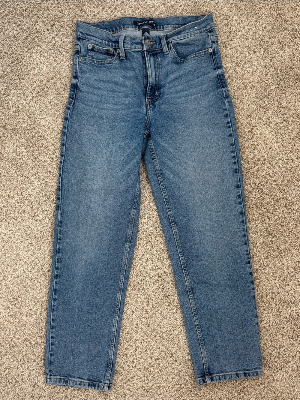 Calvin Klein Jeans High Rise Straight - Picture 2 of 4
